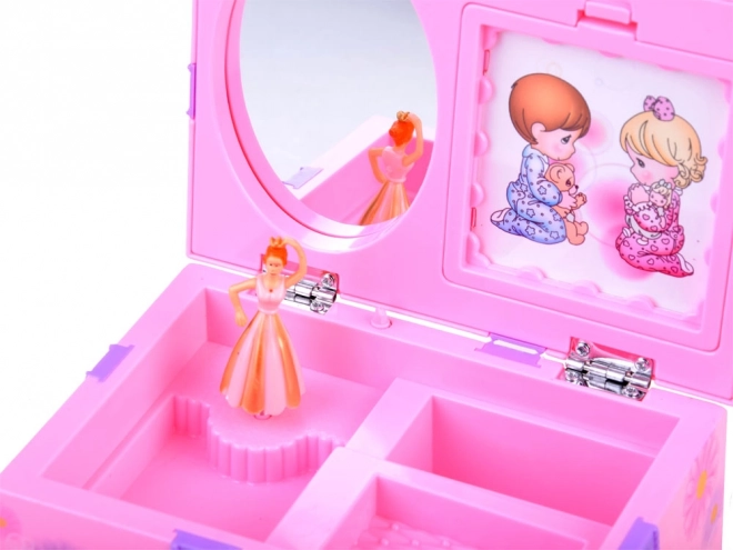 Roze sieradendoos met een muziekkistje voor kleine meisjes
