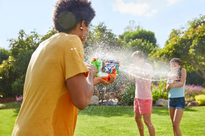 Snelvullende pomp met waterstraal