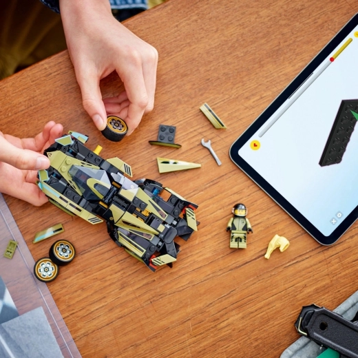 Te openen cockpit en bestuurder-minifiguur