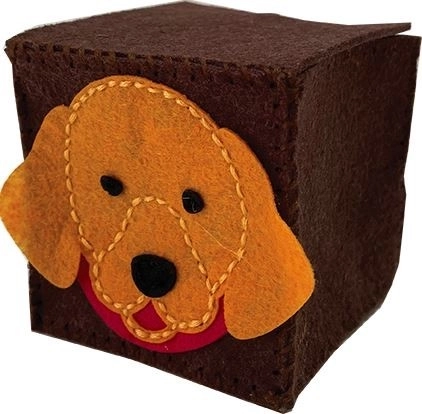 Bruin vilten doosje hondje – creatieve naaikit