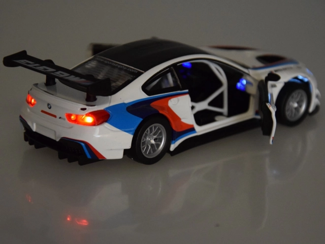 Metalen model van sportauto BMW M6 GT3