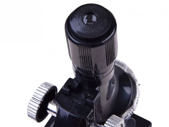 Microscoop met accessoires voor de jonge wetenschapper