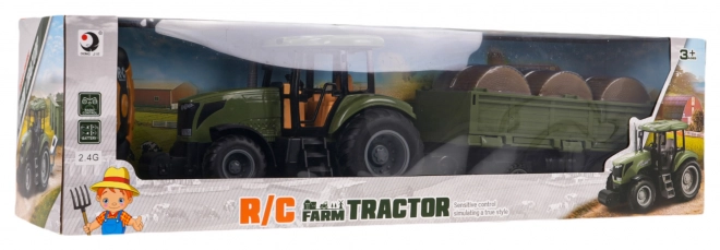 Groene trekker met aanhanger R/C