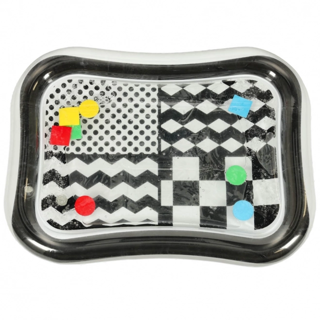 Baby watermat met contrasterende zwart-wit patronen