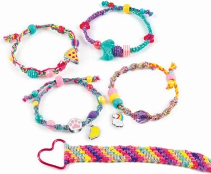 Speelse details en trendy bedels