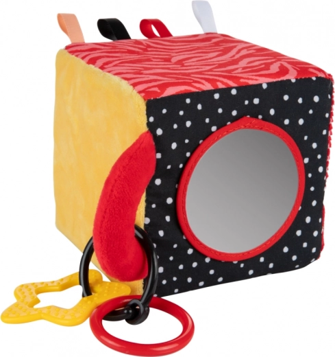 Multisensorisch plezier: knisperen, spiegeltje en rammelaar