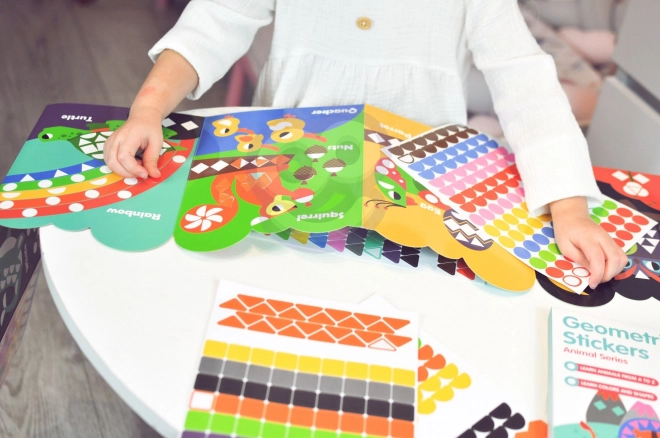 Geometrische stickers dieren Woopie voor creatieve educatie