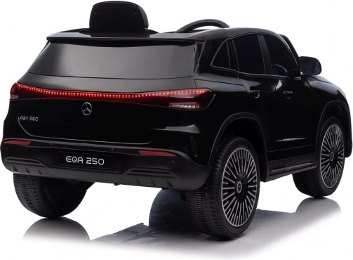 Elektrische auto Mercedes Benz EQA 250 zwart