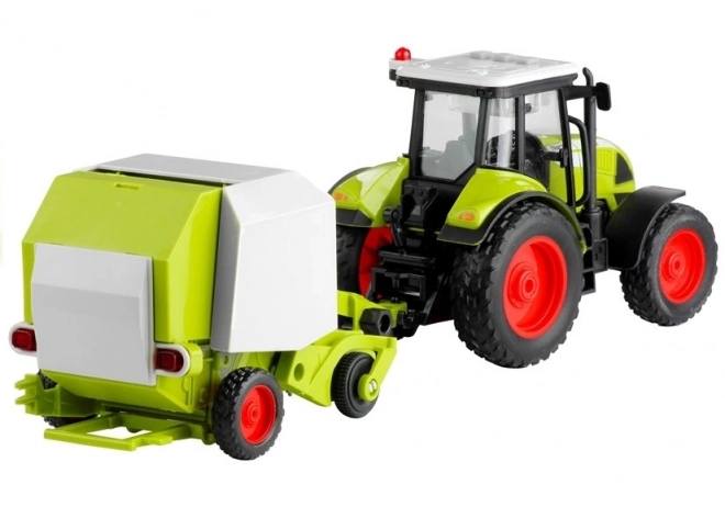 Tractor met balenpers