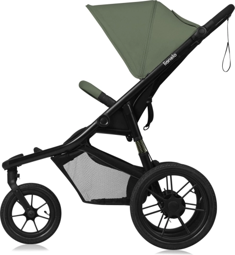 Drie grote met lucht gevulde wielen en soepele vering