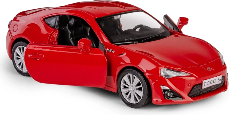 Opendeuren en gedetailleerd interieur