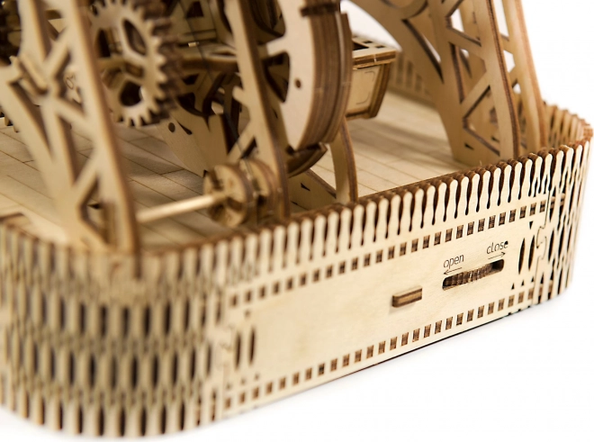 Houten model van het reuzenrad WOODEN CITY