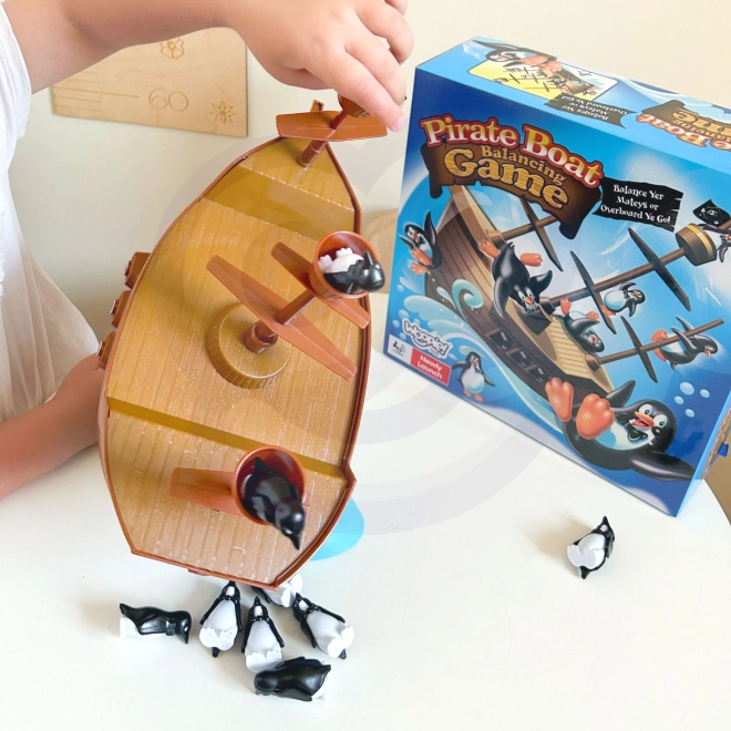 Woopie piratenschip van pinguïns