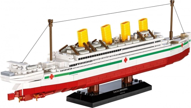 Model boot H.M.H.S. Britannic 1:700