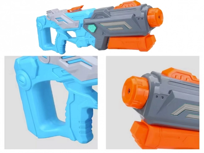 Grote waterpistool met pomp