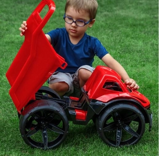 Maximus rode kiepwagen