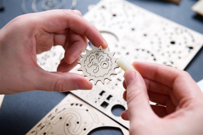 Ugears 3D houten mechanische puzzel Gouden Snaai, Harry Potter