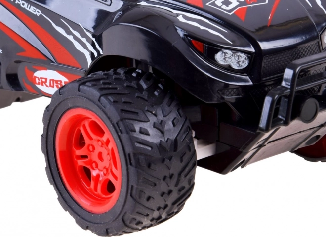 Hoog chassis en grote wielen