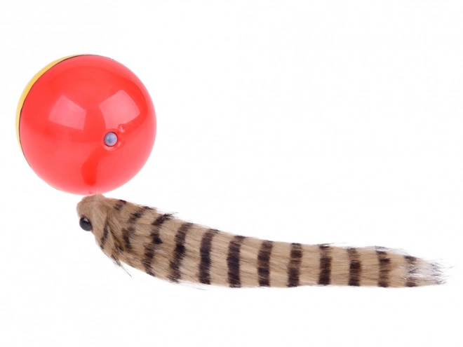 Rollende bal met pluche staart
