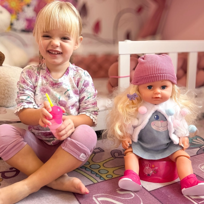 Interactieve pop Zosia met muts 43 cm met accessoires