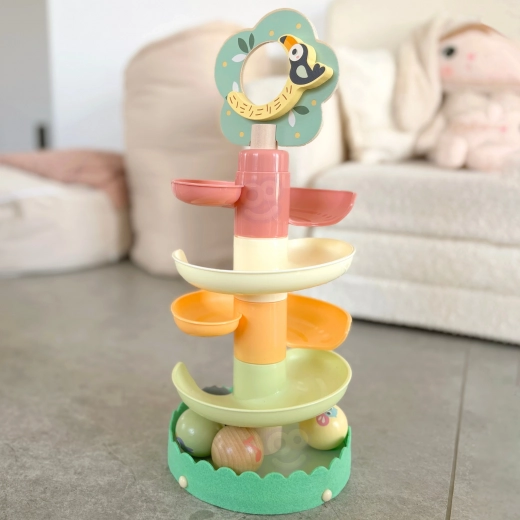 Eenvoudige montage van 6 kleurrijke delen