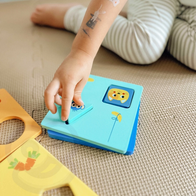 Montessori puzzel vormen en kleuren met dierfiguren