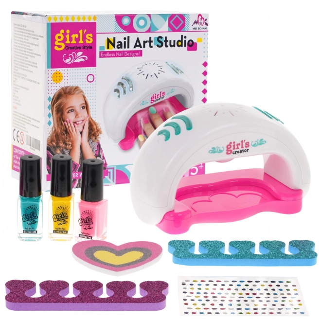 Kinderset voor het schilderen van nagels met droger en accessoires