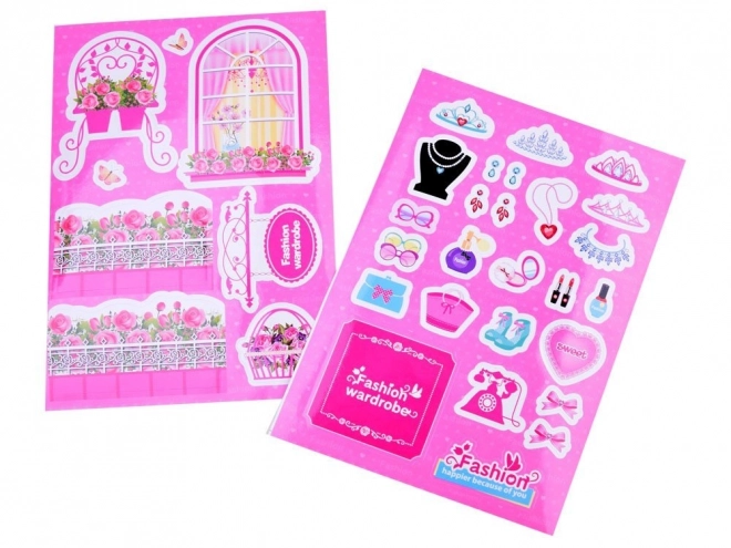 Anlily pop met kledingkast