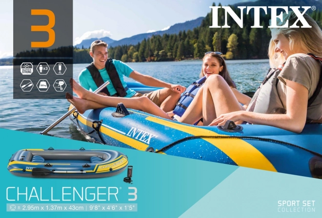 Boot voor 3 personen + peddels en pomp