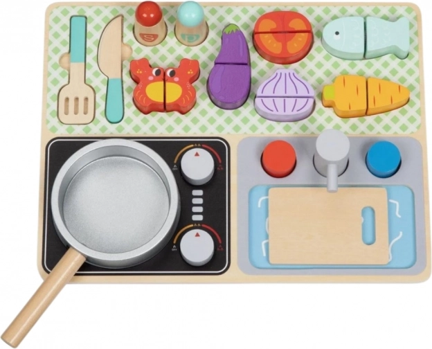 Houten keukentje met accessoires voor de kleine chef