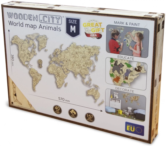 Houten wereldkaart met dieren
