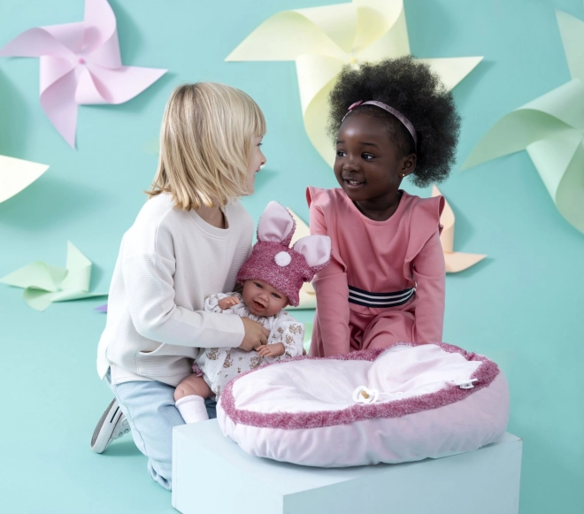 Realistische babypop met geluiden en een zacht stoffen lichaam - Llorens