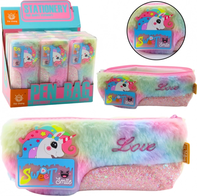 Pluchen etui met eenhoorn en glinsterende details