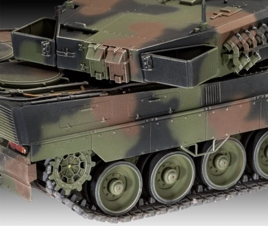 Plastic model Leopard 2A6/A6NL