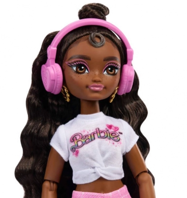 Barbie Dream Besties Brooklyn op rolschaatsen