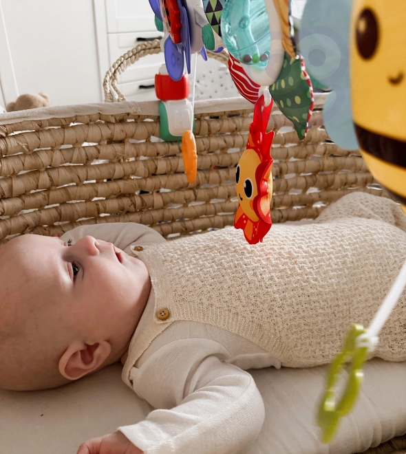 Woopie speelgoedboog voor bedjes en kinderwagens