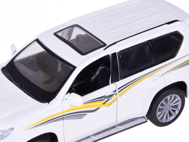 Metalen model Toyota Land Cruiser Prado met effecten