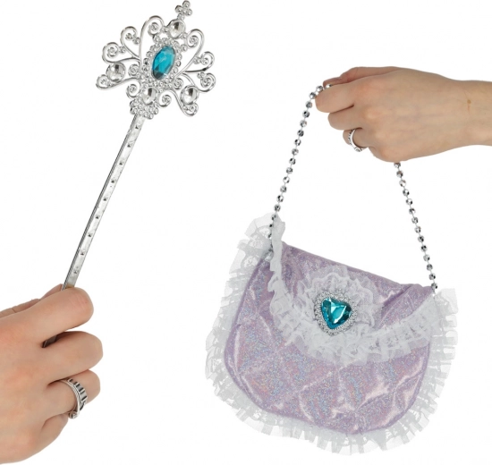 Magisch toverstokje en elegante handtas