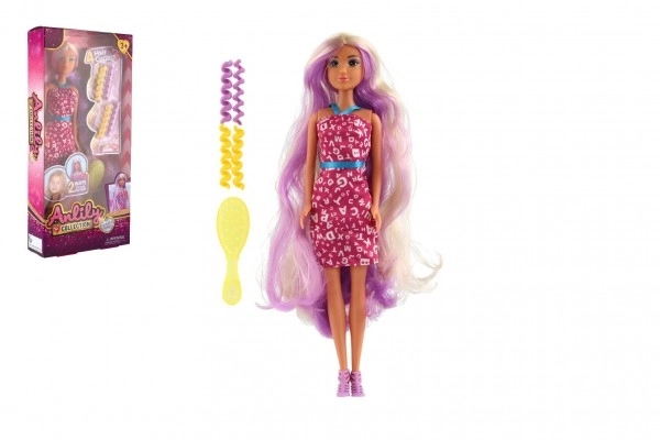 Pop Anlily met lang haar en accessoires
