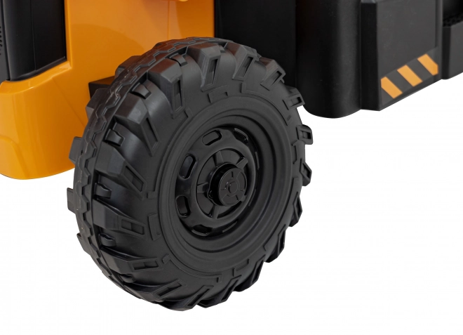 Kinder ritje op JCB Traktor met graafmachine