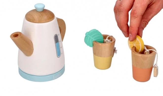 Houten theeset met theepot en kopjes