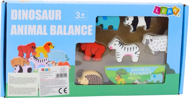 Montessori spel met houten dieren