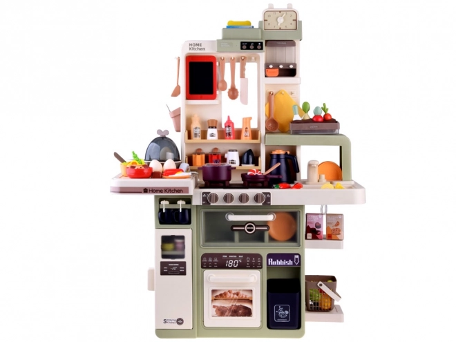 Realistische grote keuken met stoom, geluid en licht