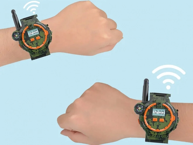 Militaire horloge met radio en kompas