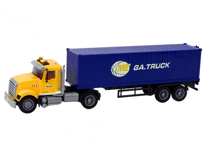 Vrachtwagen met aanhanger met effecten en aandrijving