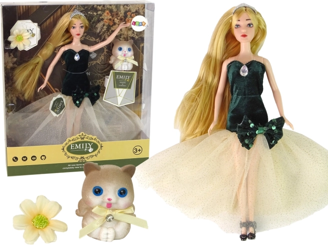 Pop Emily met lang haar, kitten en bloemenaccessoire