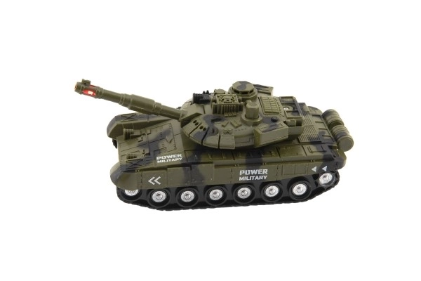 Tank plastic 20cm op traagheidsmechanisme op batterijen met licht en geluid in doos 24x16x11cm