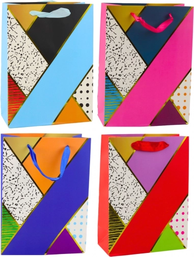 Papieren cadeautas geometrische patronen 23 x 18 x 10,5 cm