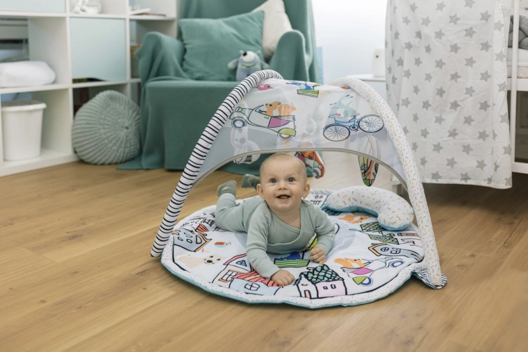 Ondersteunend kussentje voor tummy time en kruipen