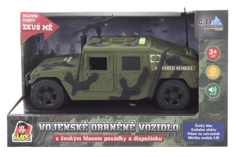 Militair gepantserd voertuig met Tsjechische stem
